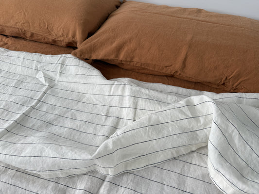Flat sheet in Pencil stripe