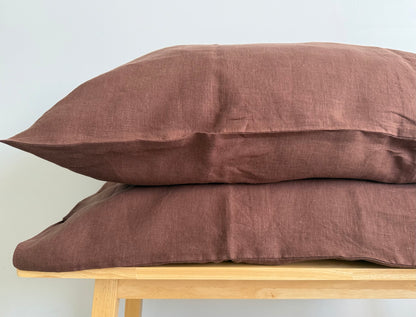 Flat sheet and Pillowcases in Mocha